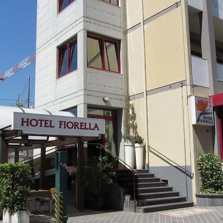 Hotel Fiorella Сенигаллия Экстерьер фото